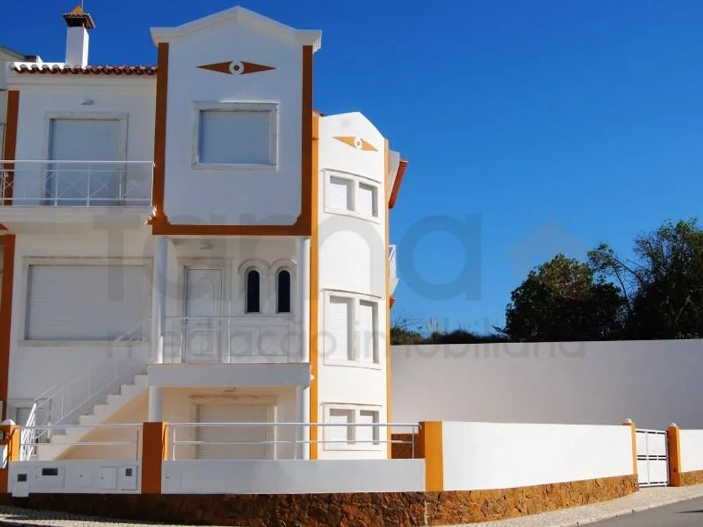 Välivaade - Remodelled House with Sea View in Ericeira
