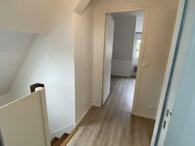 Ingresso - Duplex Apartment near Schools in Saint-Lô