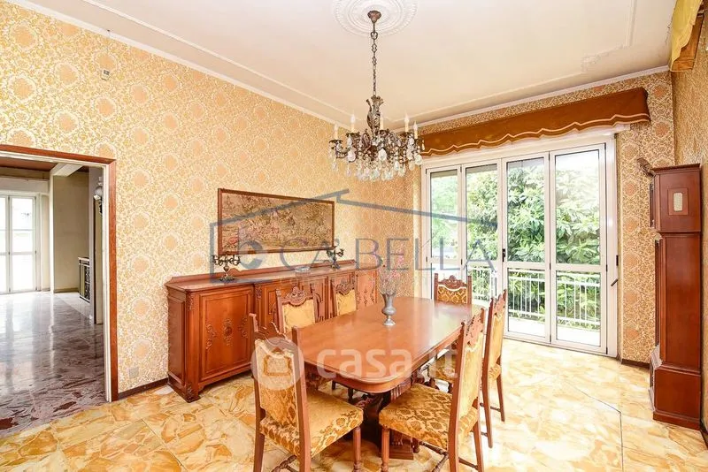 Salle à manger - Villa with Private Garden in Limbiate