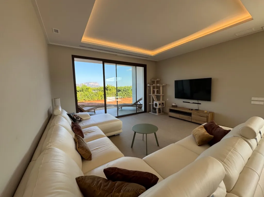 Elutuba - Modern Villa with Pool in Beniarbeig