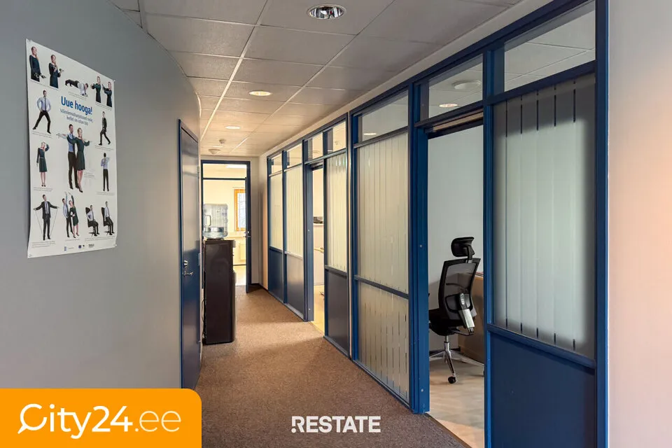 Kabinet - Commercial Property with Garage in Peetri