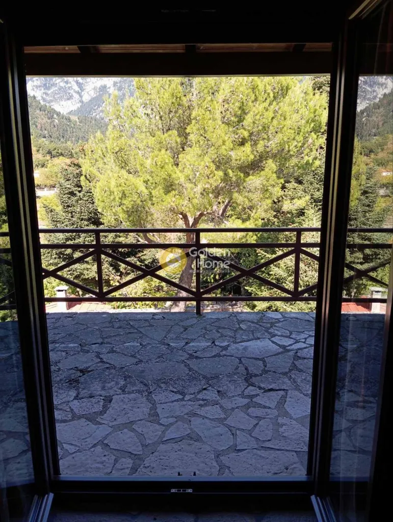 Balcony - Villa with Mountain View in Amfissa