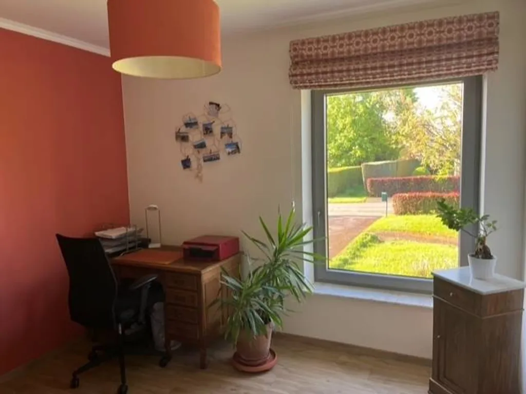 Bureau - Maison avec Terrasse et Jardin à Arlon