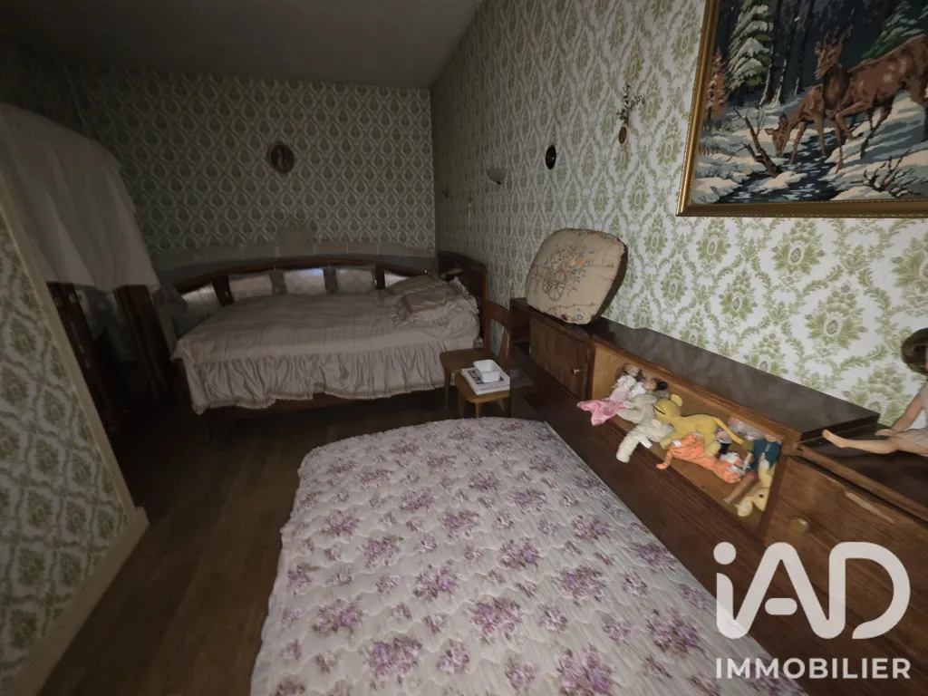 Magamistoad - Charming Village House with Original Features in Nuars