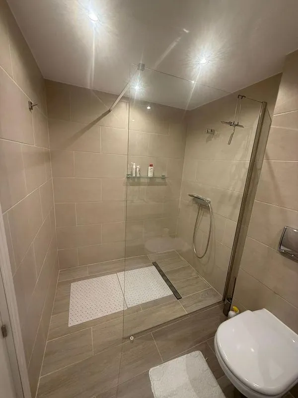 Salles de bain - Apartment with Pool and Gym in Vallgornera