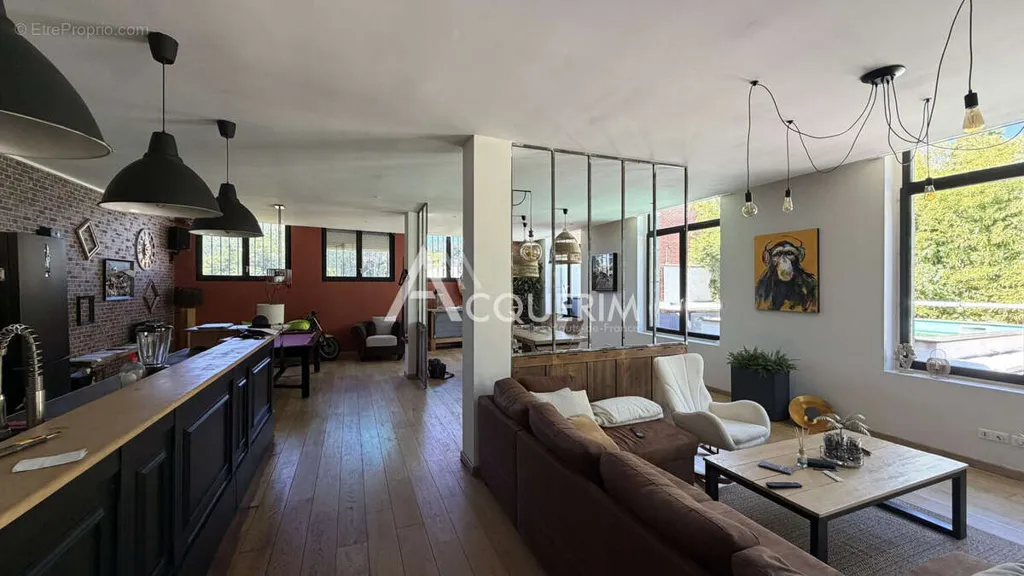 Elutuba - Luxury House with Pool in Carvin