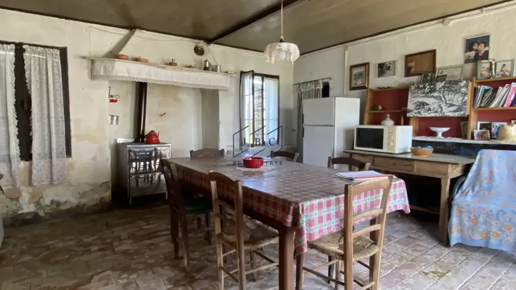 Söögituba - Rustic House with Garden in Ormelle