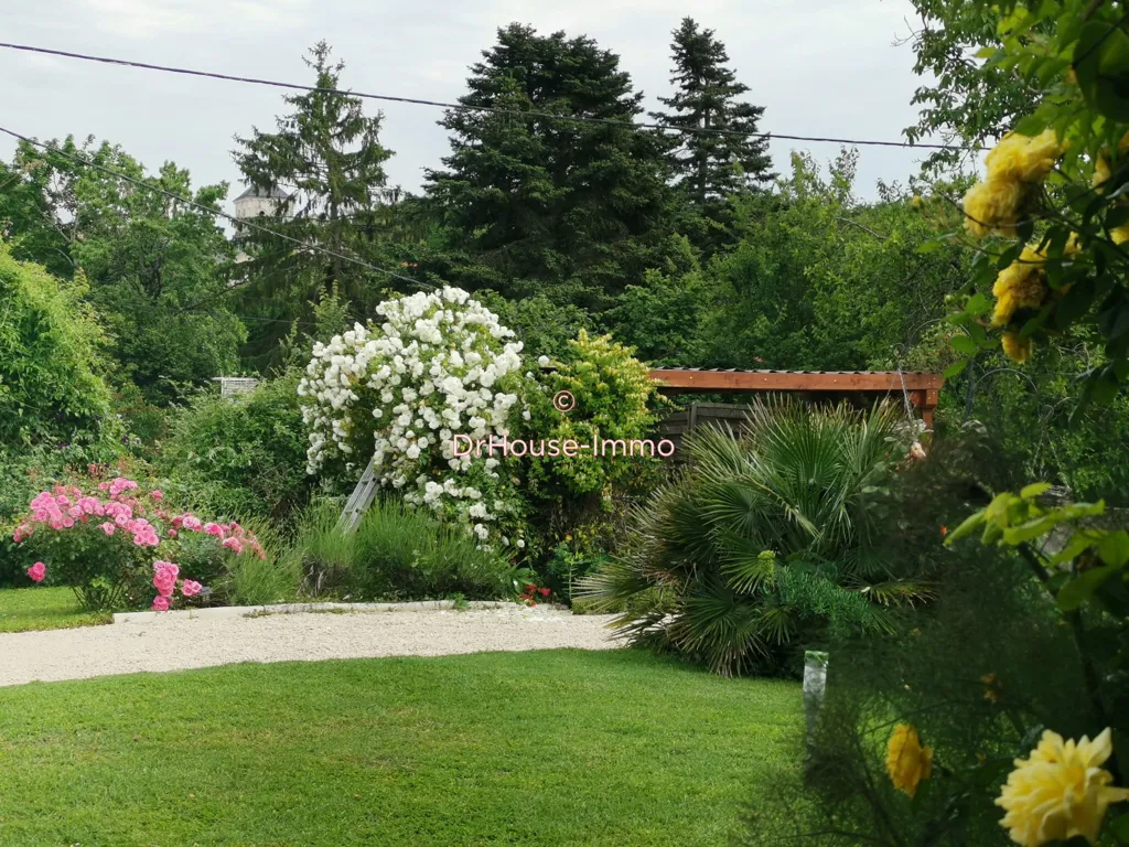 Jardin - Maison avec Jardin et Terrasse à Beaumont Saint Cyr