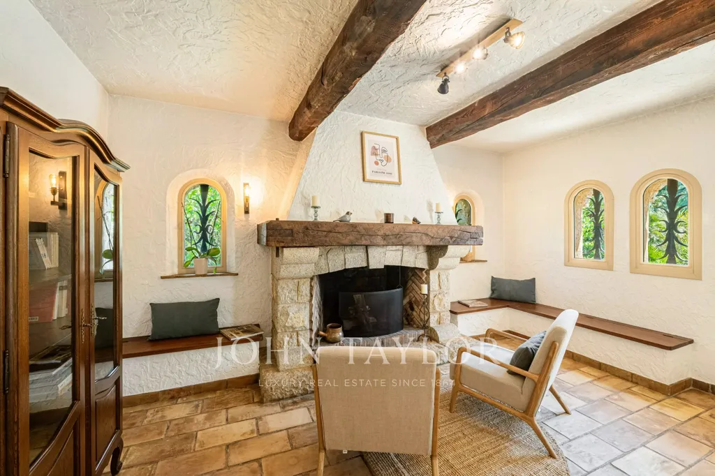 Elutuba - Provençal Mas with Pool in Private Domain