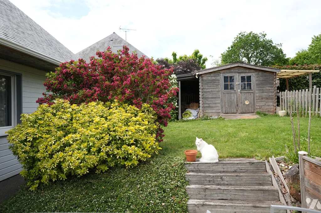 Giardino - Timber Frame House with Garden in Entrammes
