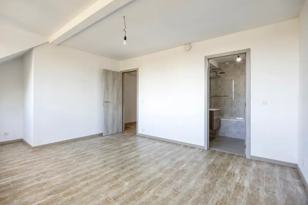 Pièces - Nouveau Triplex avec Terrasse et Jardin à Wemmel