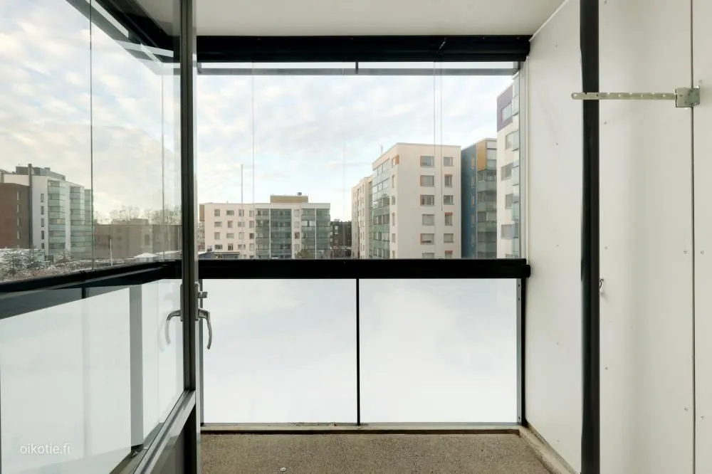 Rõdu - Modern Apartment with Balcony in Tikkurila, Vantaa