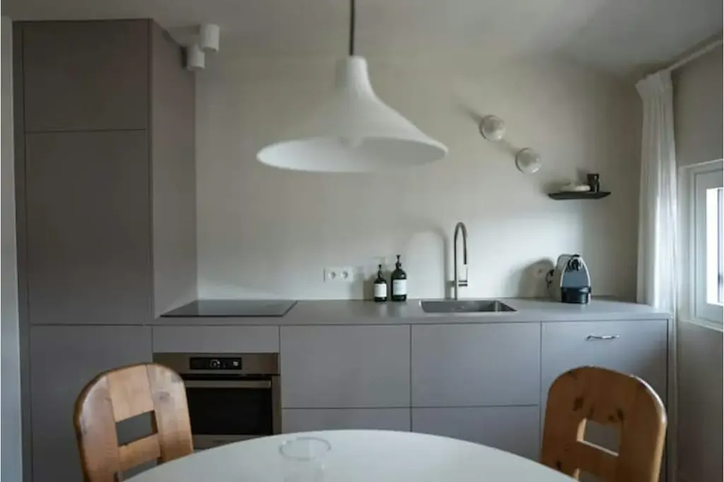 Cuisine - Appartement meublé avec climatisation à Zurenborg, Anvers
