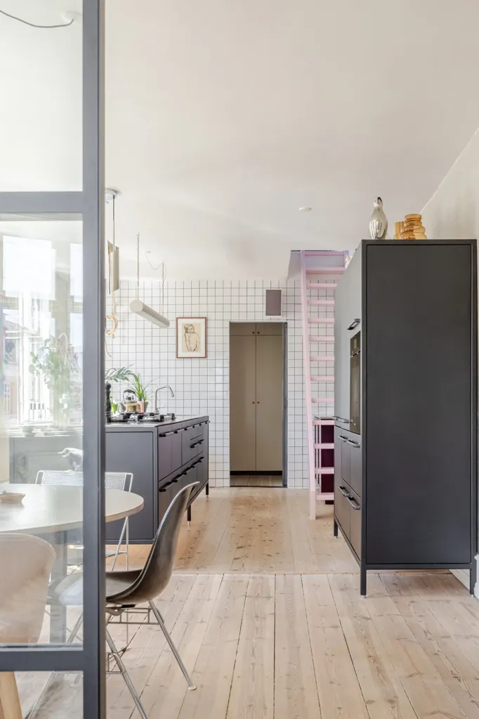 Söögituba - Duplex with Historic Charm in Copenhagen V