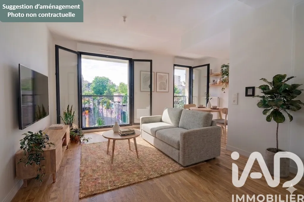 Séjour - Studio avec Ascenseur et Luminosité à Montrouge