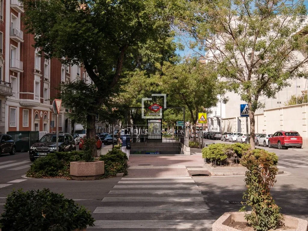 Luxury 1-Bed Flat with East View in Salamanca