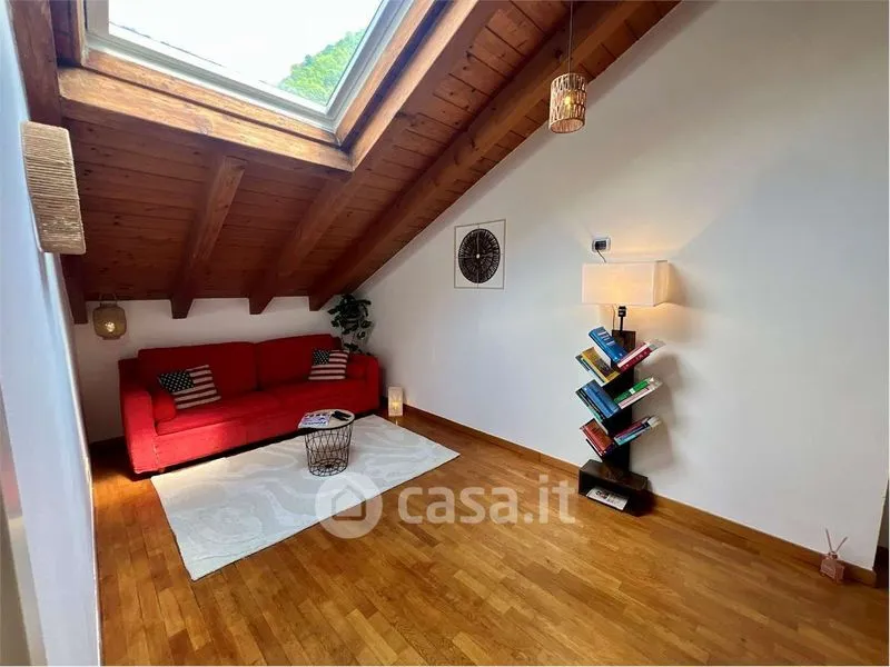 Toad - Duplex with Lake View in Laveno-Mombello