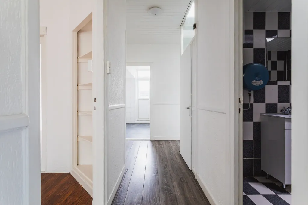 Entrée - Spacious Apartment with Balcony in Bomenbuurt
