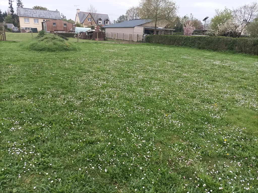 Aed - Construction Plot with Garden in Pléchâtel