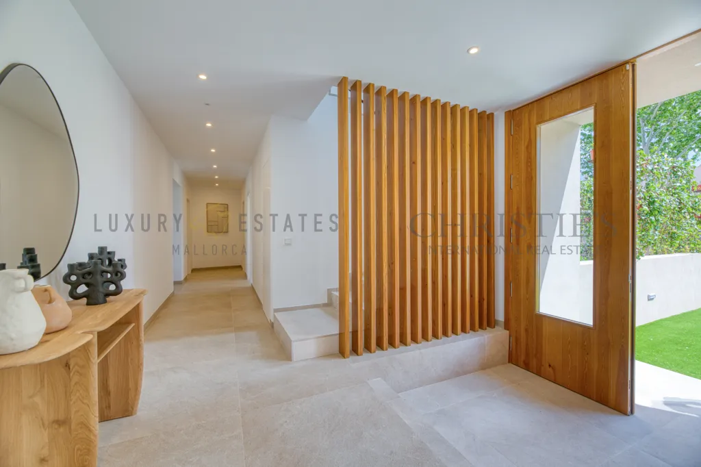 Esik - Newly Constructed Villa with Pool in Calvia
