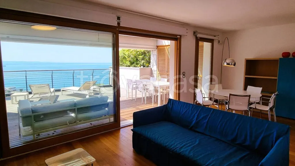 Living Room - Penthouse with Sea View in Duino Aurisina