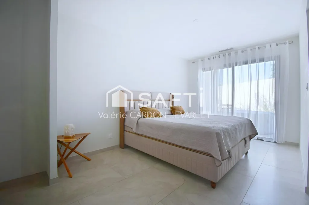 Chambres - Villa Contemporaine avec Piscine dans un Lotissement Sécurisé