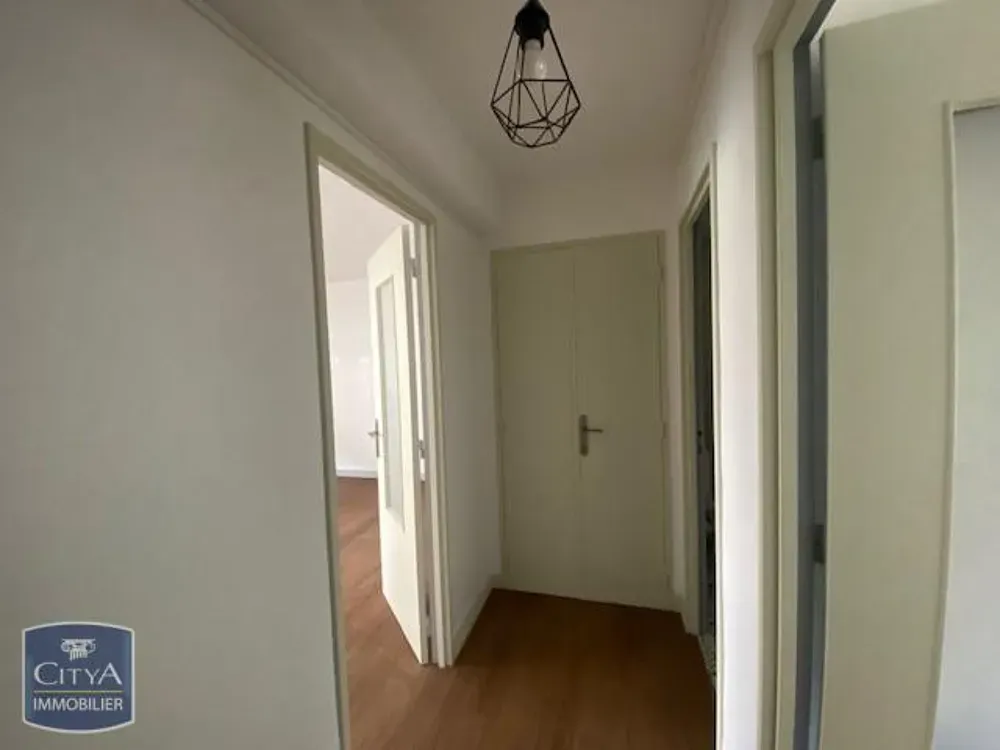 Entrée - Appartement Rénové à Châteauroux