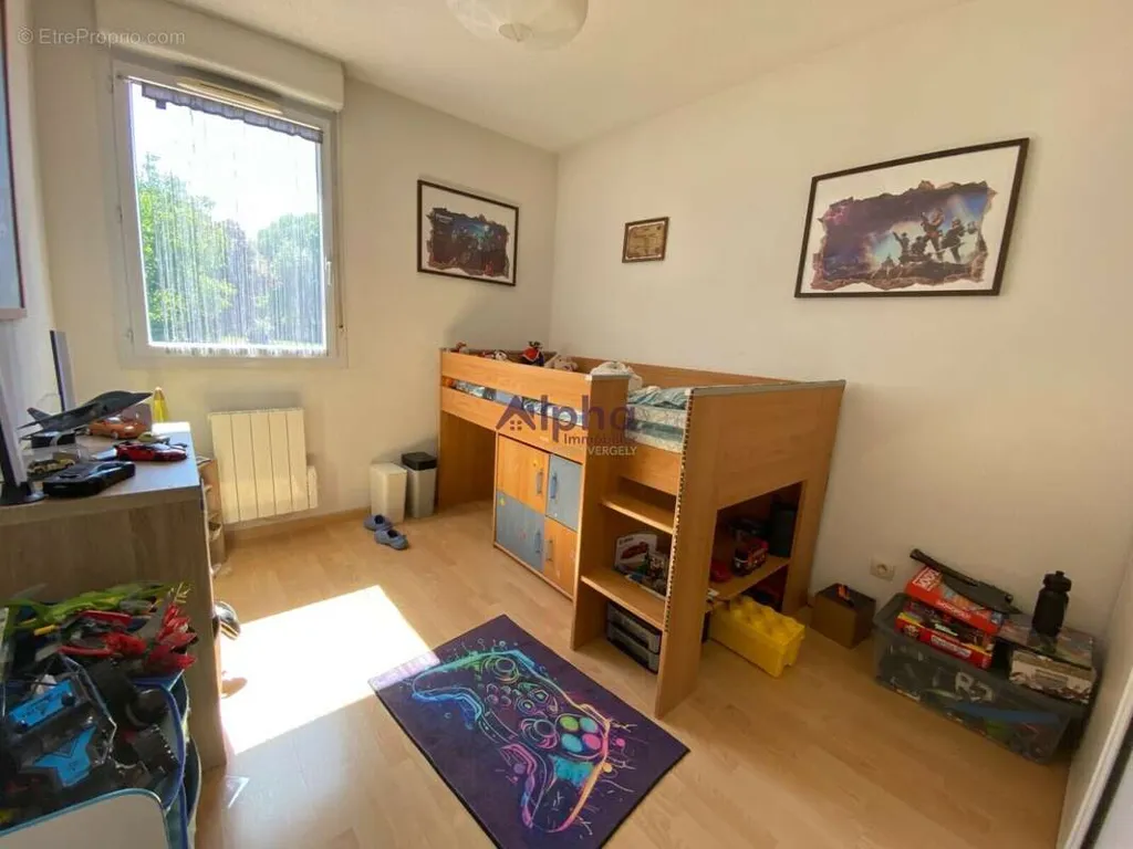 Chambres - Maison avec Jardin et Garage à Caussade