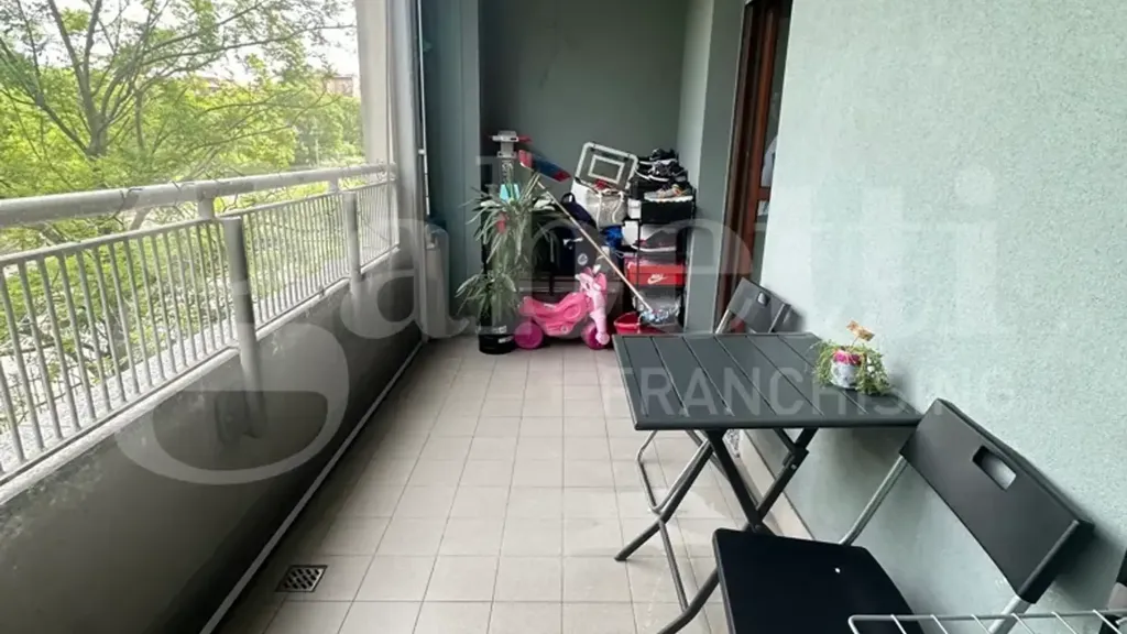 Balcon - Modernised 2-Bedroom Apartment in Milan