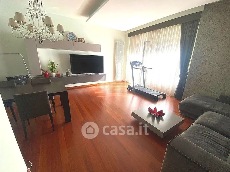 Séjour - Charming Triplex with Balcony in Pescara