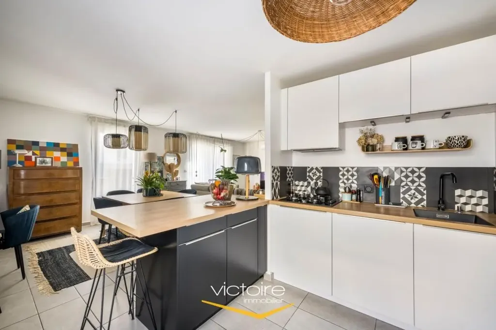 Köök - Duplex Apartment with Terraces in Montchat