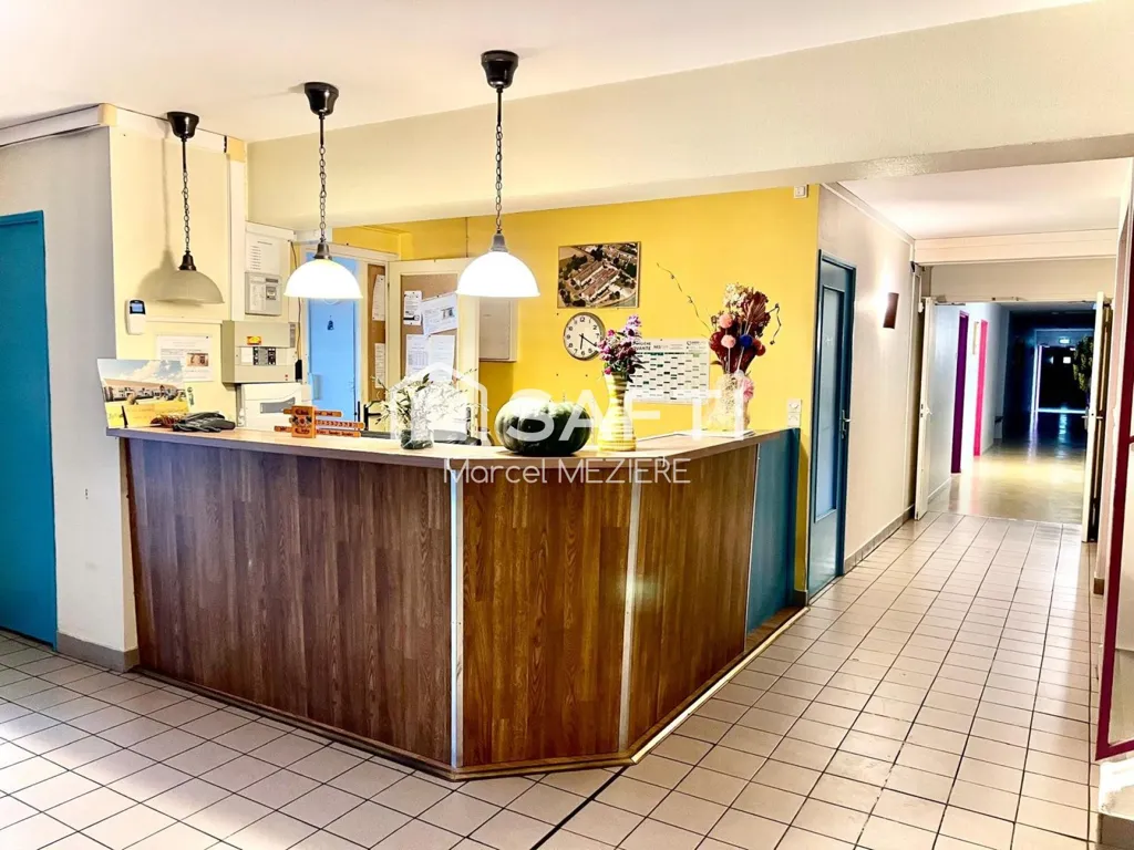 Ingresso - Studio with Balcony in Thorigny-sur-Oreuse
