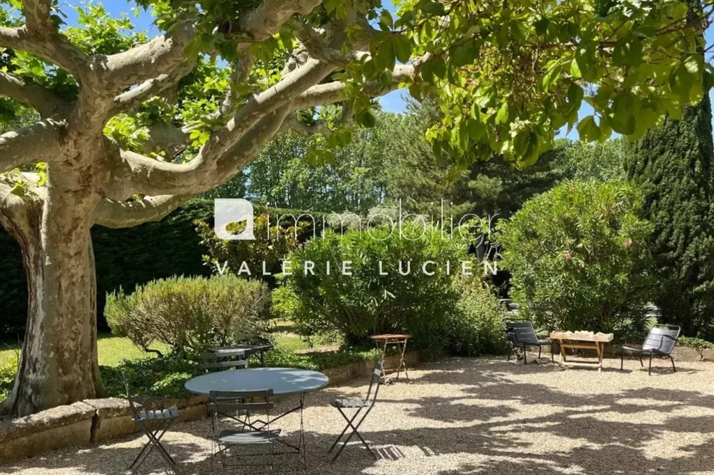 Terrass - Authentic Mas with Garden in Saint-Rémy-de-Provence
