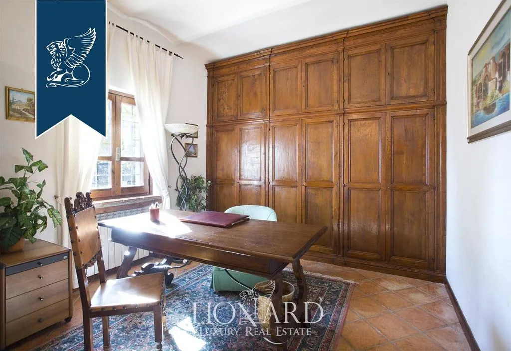 Bureau - Luxury Villa with Pool in Perugia, Umbria