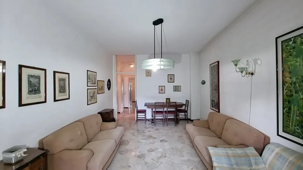 hallway_entrance