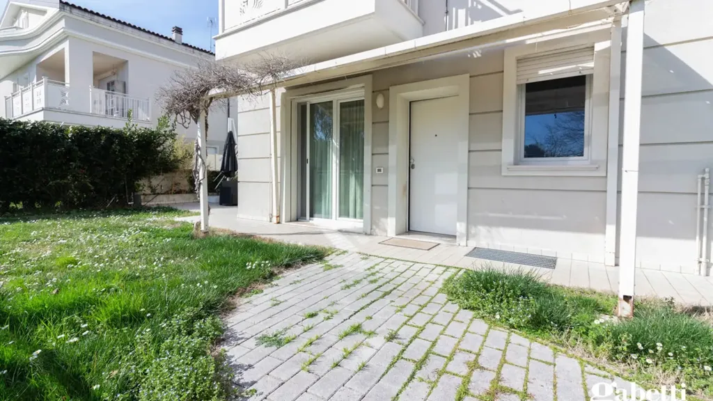 Välivaade - Ground Floor Apartment with Garden in Cattolica