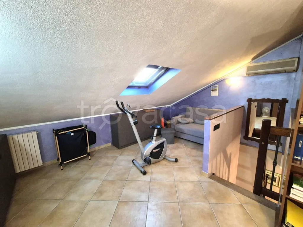 Pièces - Two-Storey Apartment with Balcony in Vinovo