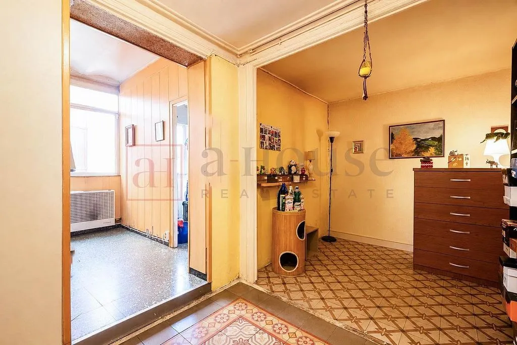 Ingresso - Apartment with Balcony in La Nova Esquerra de l'Eixample