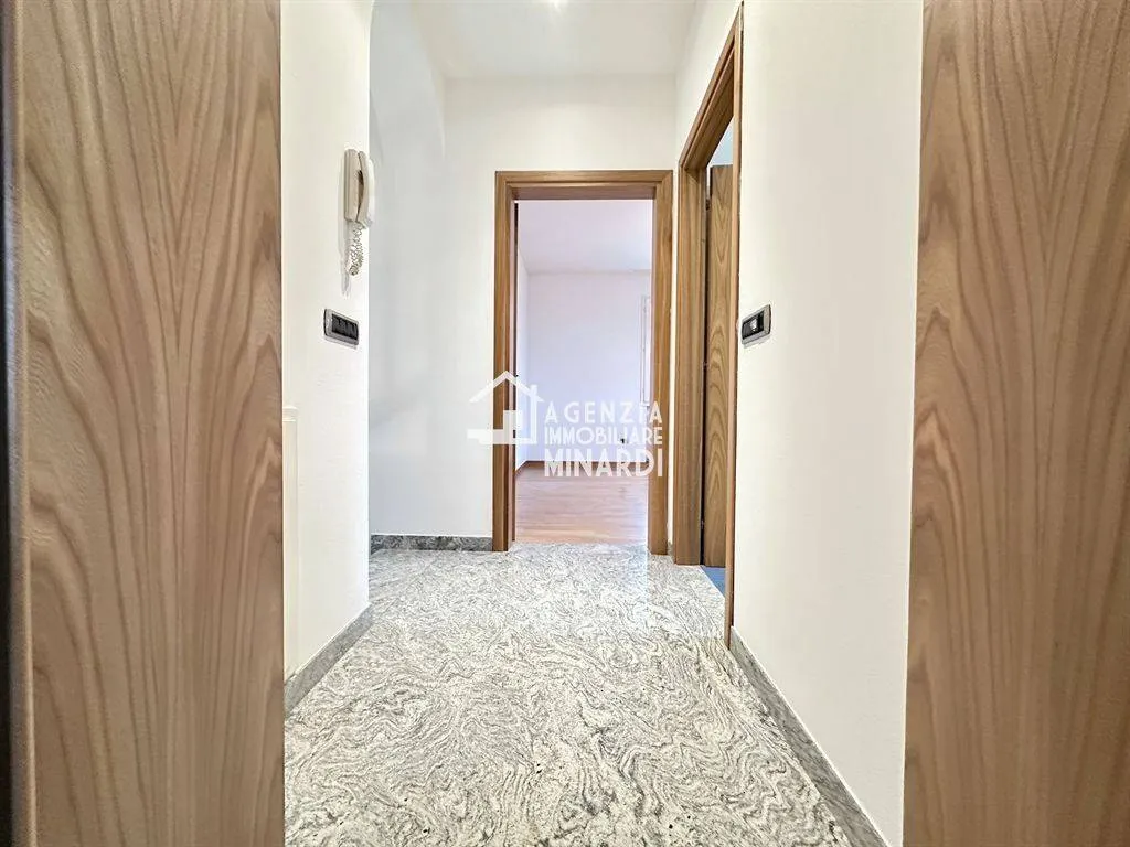Esik - Independent House with Garden in Faenza