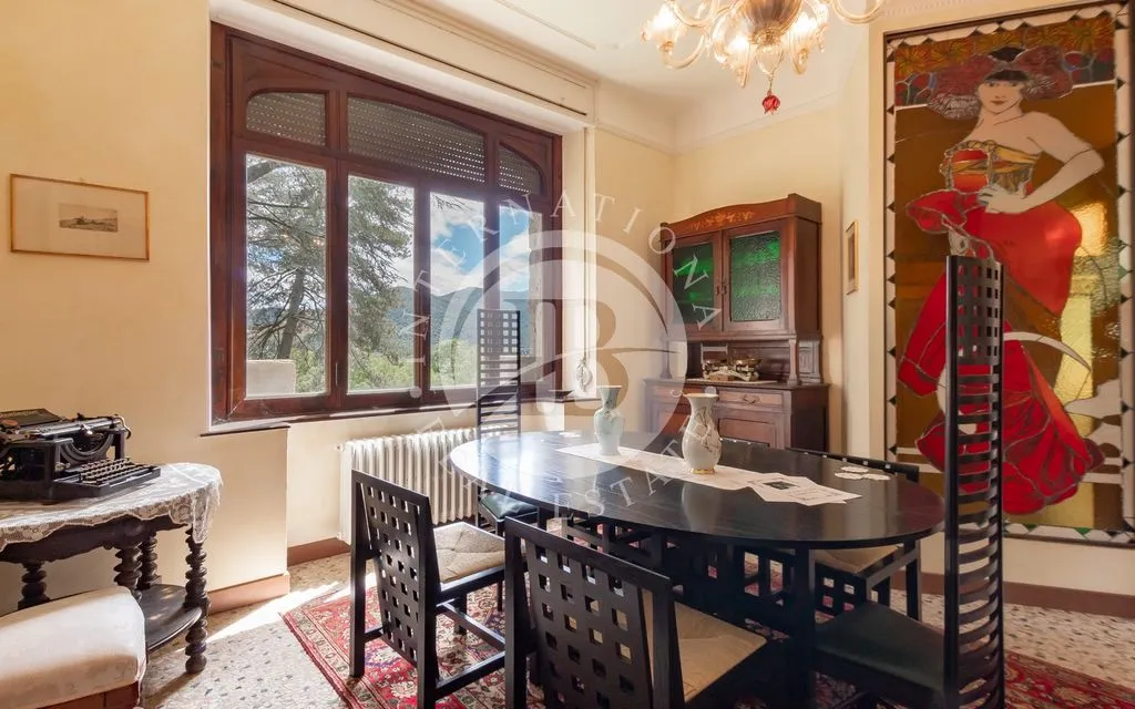 Salle à manger - Liberty-Style Villa in Lanzo d'Intelvi