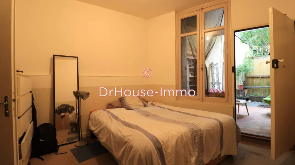 Bedrooms - 9-Piece Investment Building in Bordeaux