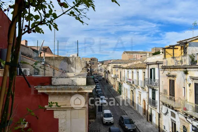 Extérieur - Restored House with Balcony in Noto