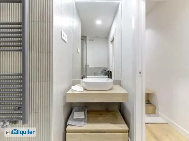 Vannitoad - Modern Flat with Lift in Salamanca
