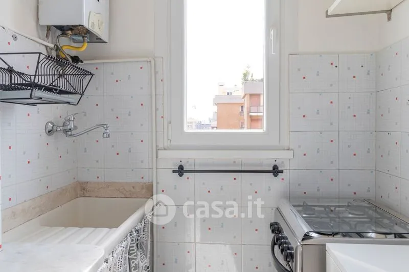 Köök - Brightly Lit Flat with Balcony in Milan