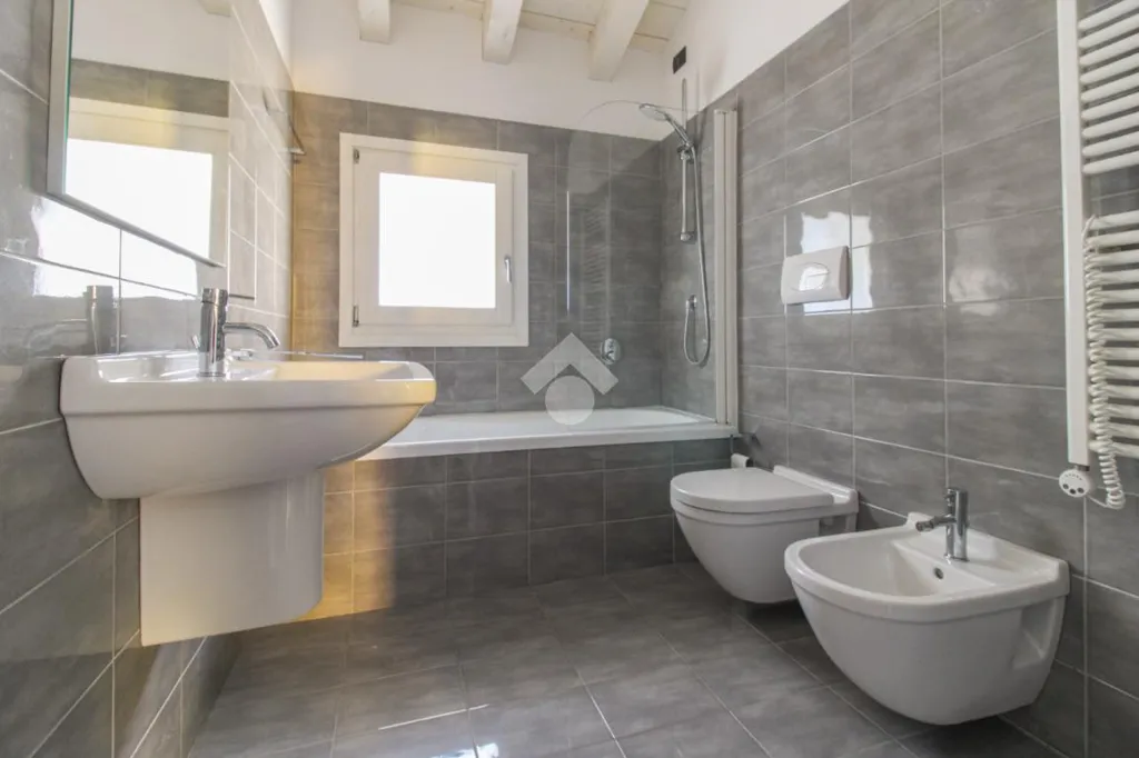Vannitoad - Trilocale with Private Balcony in Roè Volciano