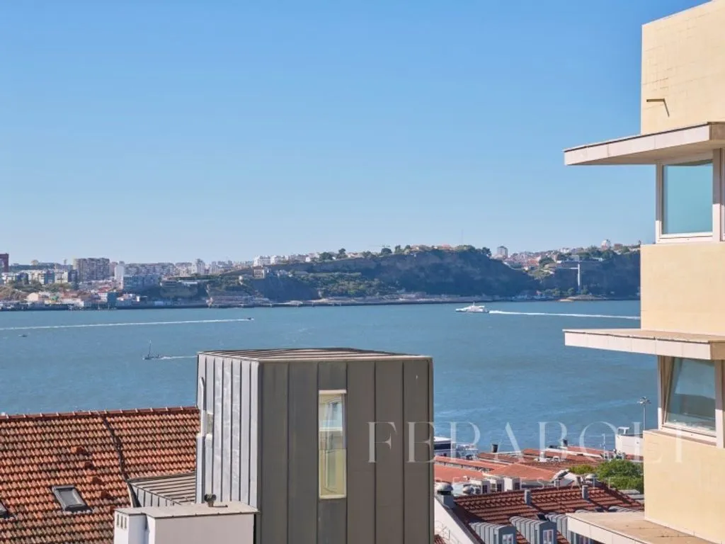 Balcon - Luxury Apartment in Chiado, Lisbon