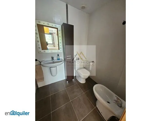 Bathrooms - Apartment with Pool in Canet d'en Berenguer