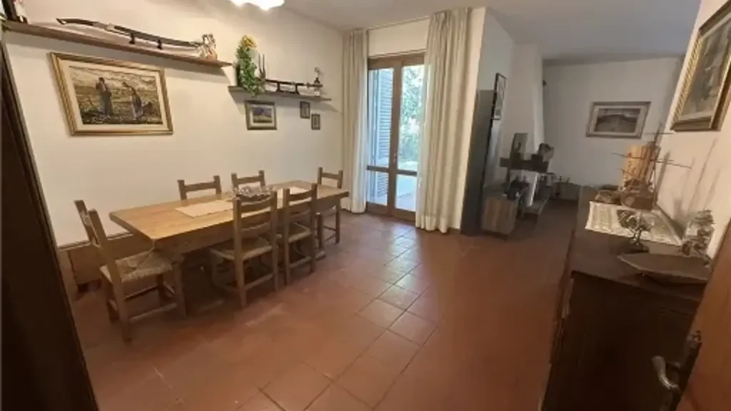 Sala da pranzo - Villa with Garden in Empoli