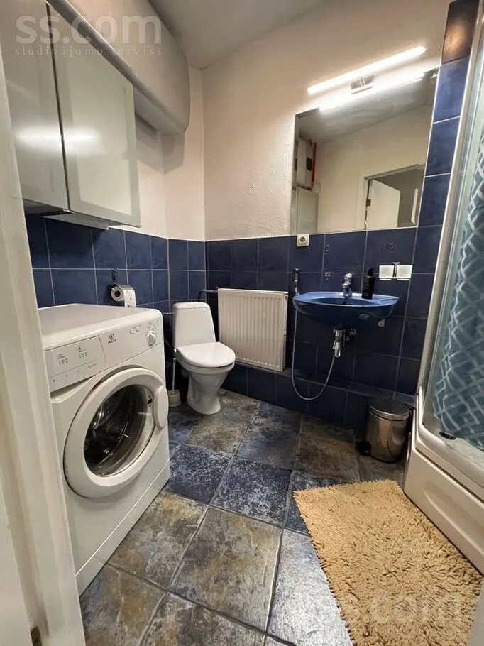 Salles de bain - 2-Bedroom Apartment with High Ceilings in Riga Centre