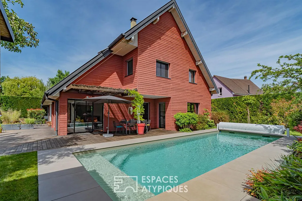 Bassein - Architectural House with Pool in Vineyard Heart
